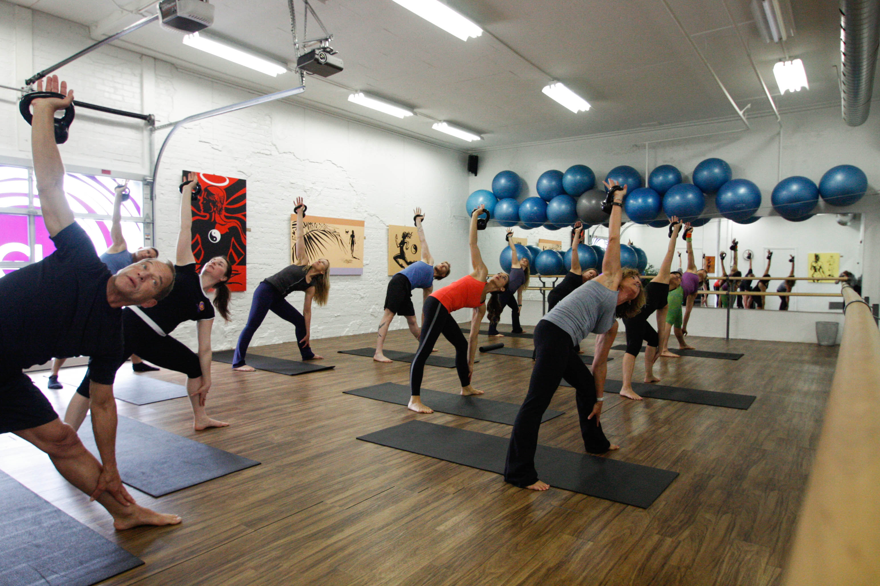 Group fitness classes online near me